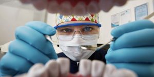 dental implant risks-min Possible risks of dental implants